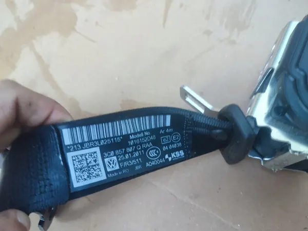 Fivela de cinto traseiro OEM 3C0857807Q para VW Passat B7 image 8