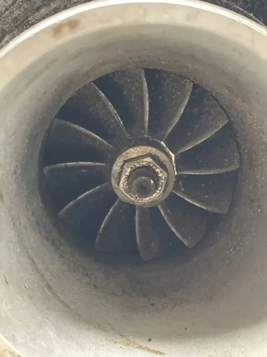 Turbo usado OEM TD0411B para BMW 5 E34 image 3