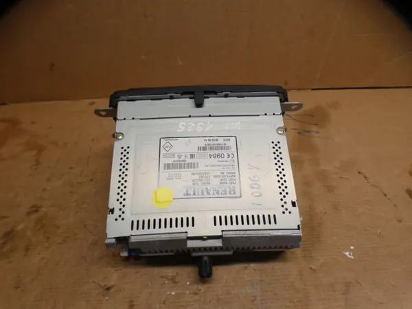 Dacia Sandero multimedia-asema OEM 281156224R image 4