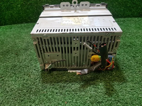 Radio Hyundai i20 de fábrica CD MP3 OEM 96100-1J202 image 5