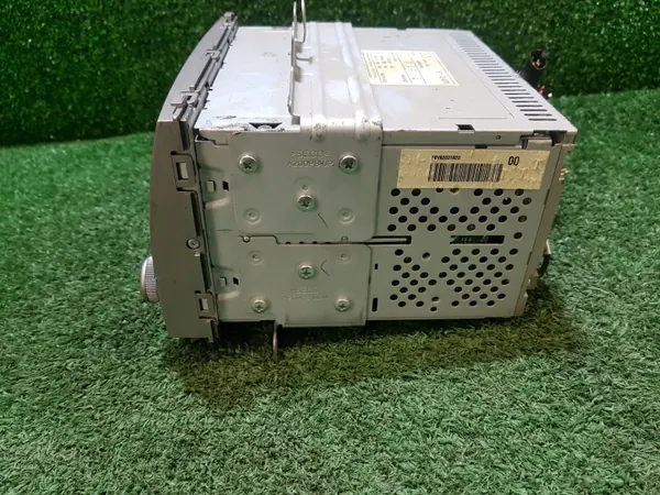 Radio Hyundai i20 de fábrica CD MP3 OEM 96100-1J202 image 6