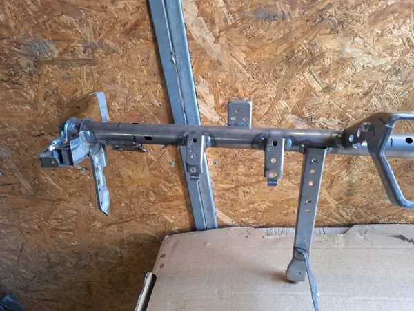 YARIS IV 4 CROSS Konsoli Tuki - OEM Osa image 2