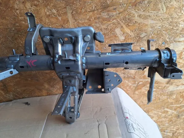 YARIS IV 4 CROSS Konsoli Tuki - OEM Osa image 3