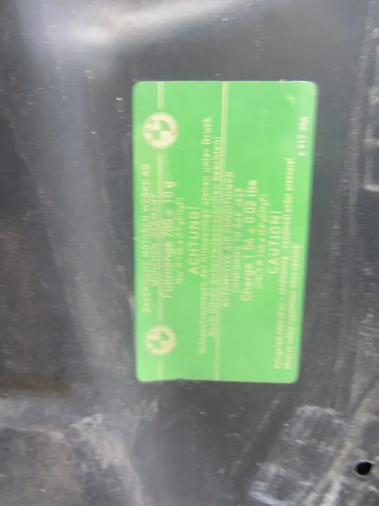 BMW E65 Motorhuv Black 2 - 668 image 8