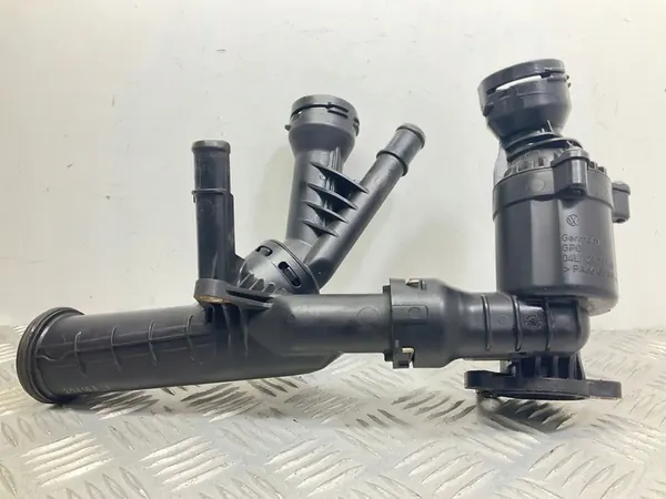 Jäähdyttimen letku Volkswagen Caddy 2020 04L121026Q image 2