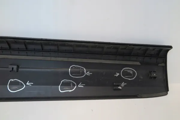 VW TIGUAN I 5N Right Front Door Trim 5N0854940A image 9