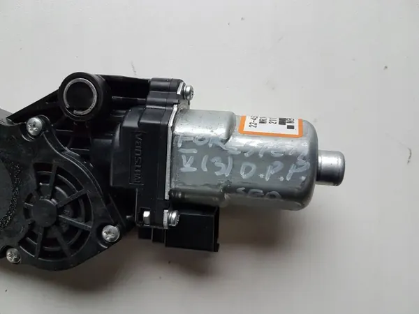 Moteur de siège Subaru Forester OEM 2345949212 image 3