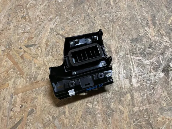 Jeep Avenger linke Fahrer-Luftgitter OEM 7357711650 image 3