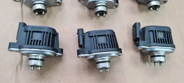 OEM 06M906048E Solenoidiventtiili 3.0 TFSI Moottorille image 3