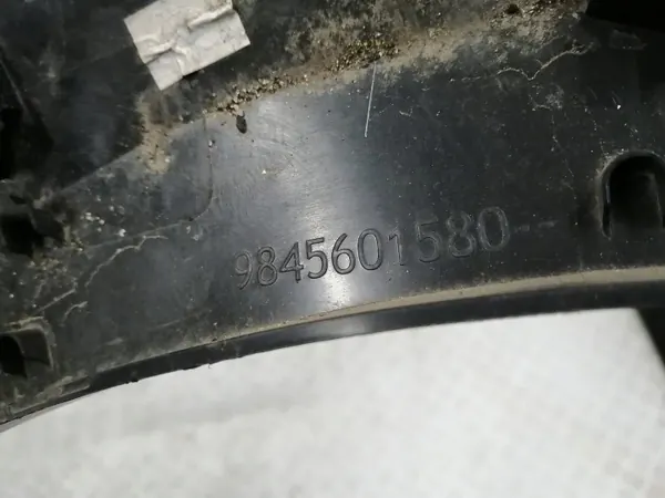 Protège-aile avant droit Citroen e-C3 OEM 9845601580 image 10