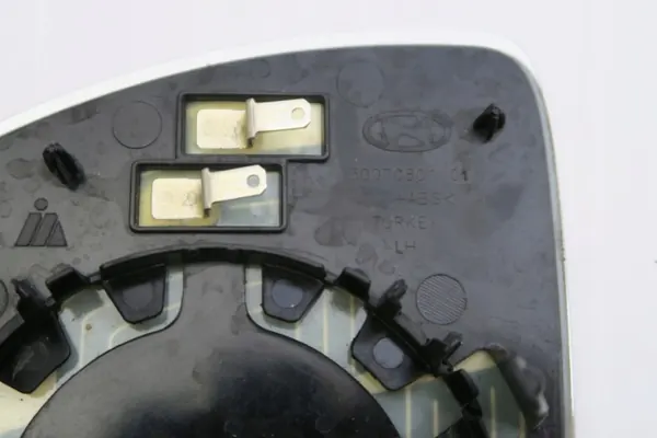 Värmd spegelinsats vänster OEM 30070801 Hyundai i20 image 3