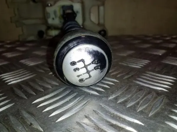 Versnellingspook OEM 43700-2B000 voor Hyundai Santa Fe II 2.7 image 9
