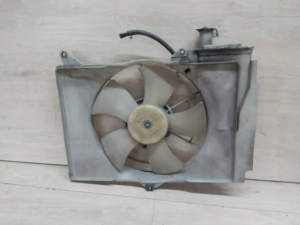 Jäähdytinpuhallin Toyota Yaris II 06-08 OEM YARIS II WENTYLATR CHŁODNICY 1,3 image 4