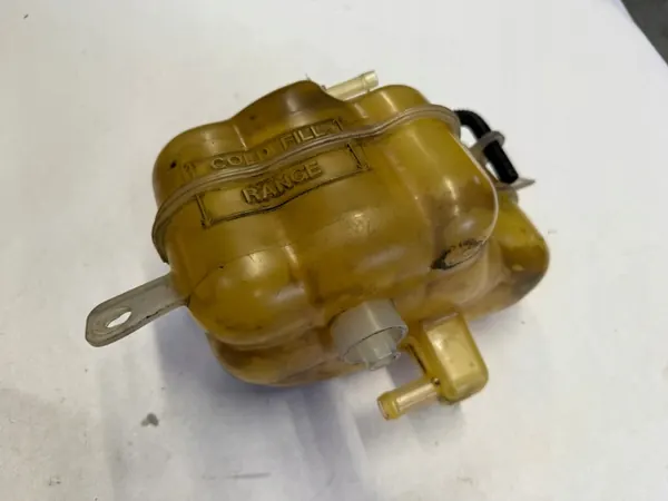 Dodge Journey Freemont 2.0D expansionsbehållare OEM 05058456AB image 3