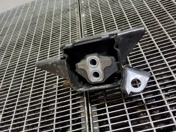 Soporte de caja Hyundai Bayon 2025 OEM 21830Q0100 image 2