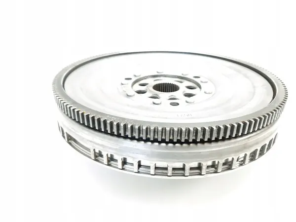 Kaksimassavauhtipyörä Mercedes W177 W118 A6540301101 image 5