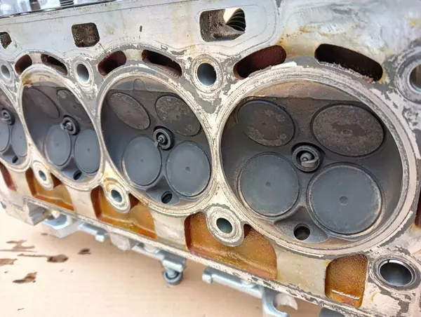 Cabeça motor 1.4 TSI 150CV OEM 9650102496501024 image 6