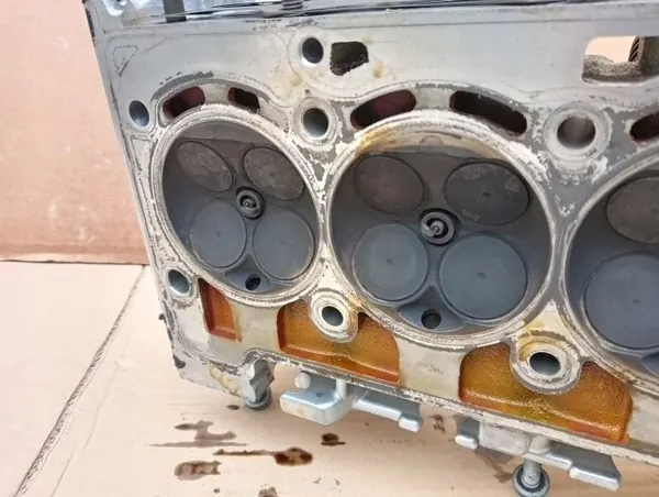 Cabeça motor 1.4 TSI 150CV OEM 9650102496501024 image 7