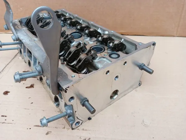 Cabeça motor 1.4 TSI 150CV OEM 9650102496501024 image 9