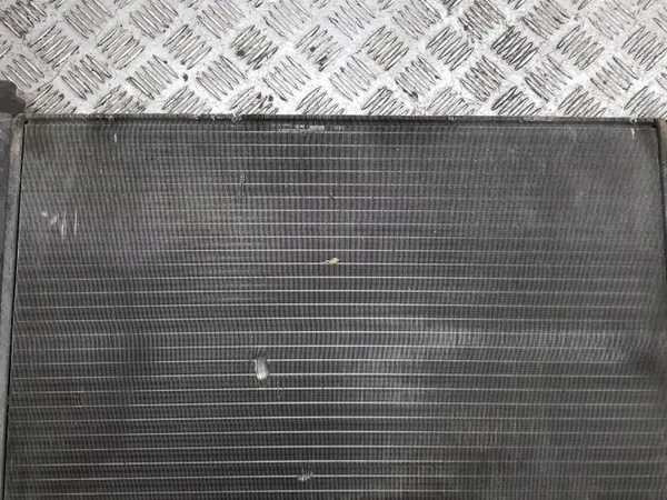 Renault OE Vattenkylare OEM AMD63258 Begagnad image 8