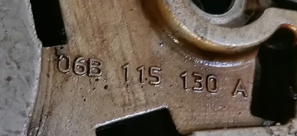 Olje pump VW PASSAT B6 05- 2.0 FSI 06B115130A image 2