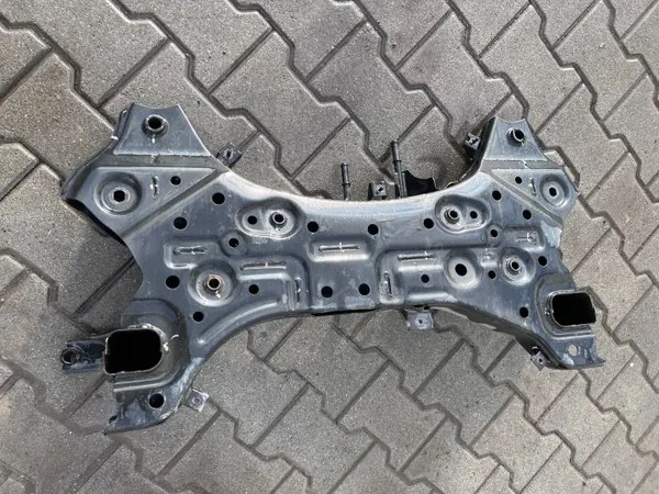 Kia Ceed III Patín Delantero OEM 62401J7AA0 image 6