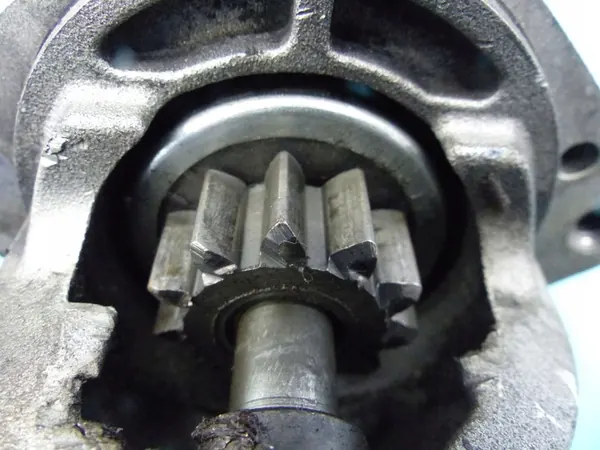 Motor de arranque BMW E65 3.0D 428000-0660 image 3