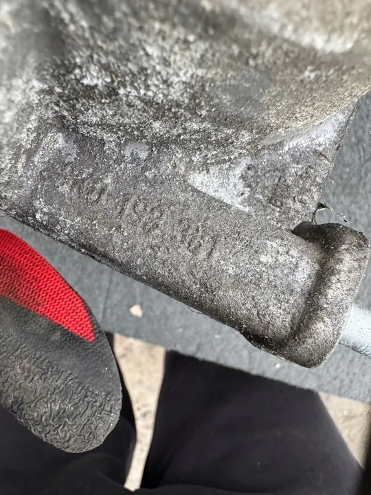 Soporte de motor 8K0199381 Audi A4 B8 3.0 TDI image 4