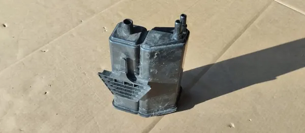 Gebrauchter Aktivkohlefilter OEM A0004703300 Mercedes image 2