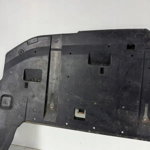 Cobertura Inferior Para-choques Dianteiro Peugeot 308 T7 OEM 9680379780 image 5