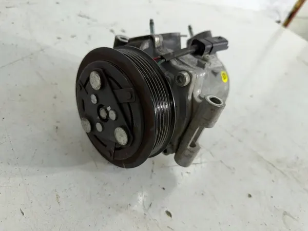 Compresseur A/C Citroen C3 III image 2