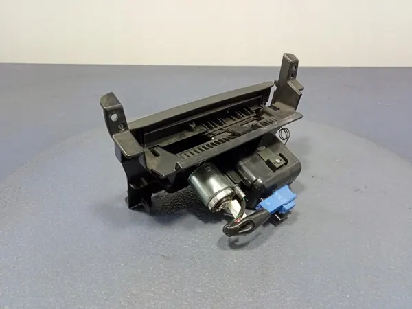 Aschenbecher Toyota OE OEM 55440-12100 für Corolla X E15 image 8