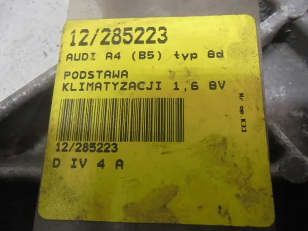 Support de montage de compresseur AUDI A4 B5 image 4