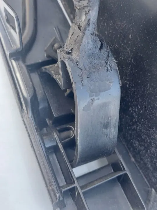 Hansikaslokero Audi A3 8P 03-08 OEM 8P1857035G Musta image 10