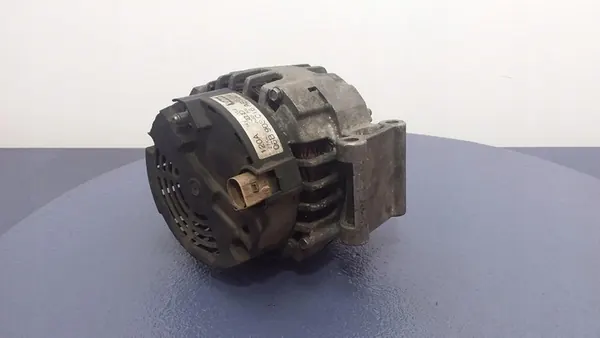 AUDI A4 B6 2.0B Vaihtovirtageneraattori 06B903016AE image 4