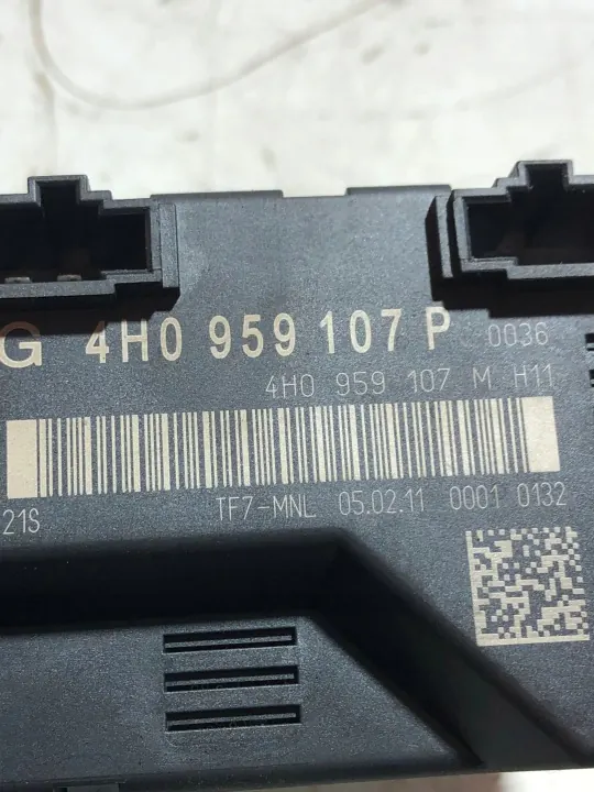 Module de contrôle de coffre OEM 4H0959107P Audi A8 D4 image 3
