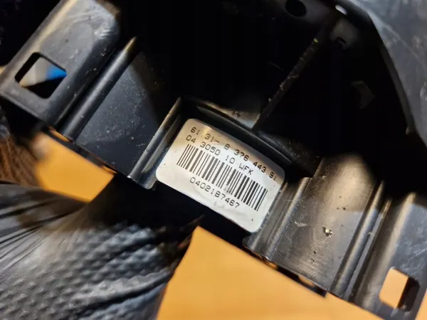 BMW X3 E83 Stuurwielband 8377488 image 4