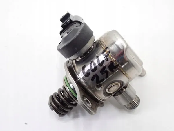 Insprutningspump OEM 05E127027L för VW Golf 8 image 3