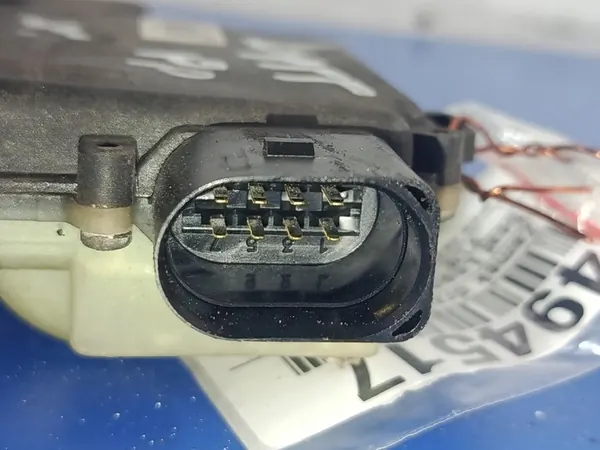 SEAT LEON I Türschloss Vorne Rechts 3B1837016AD 8PIN image 5