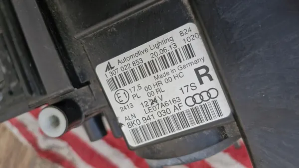 AUDI A4 B8 Faro Derecho Original OEM 8K0941030AF image 4