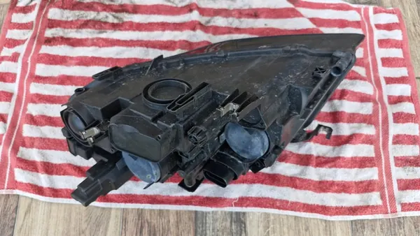 AUDI A4 B8 Faro Derecho Original OEM 8K0941030AF image 5