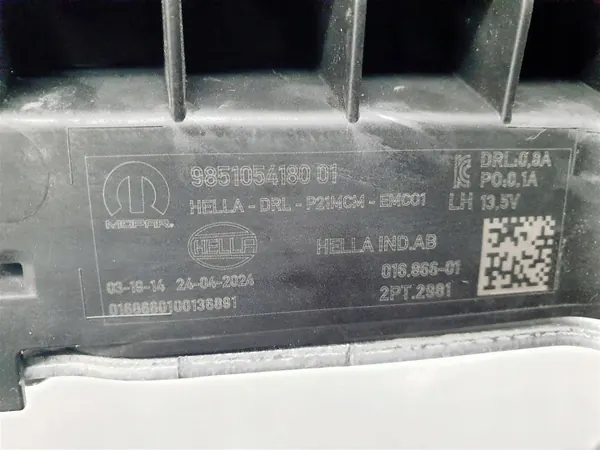 PEUGEOT 208 II LIFT 23r+ Vänster LED Dagsljus OEM image 6