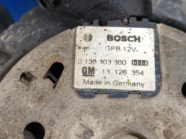 Jäähdyttimen tuuletin Opel Astra H 1.8 16V OEM 13126353 image 4
