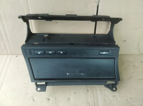 Cenicero BMW E46 OEM POPIELNICZKA BMW E46 image 2