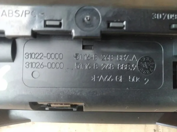 Cenicero BMW E46 OEM POPIELNICZKA BMW E46 image 6