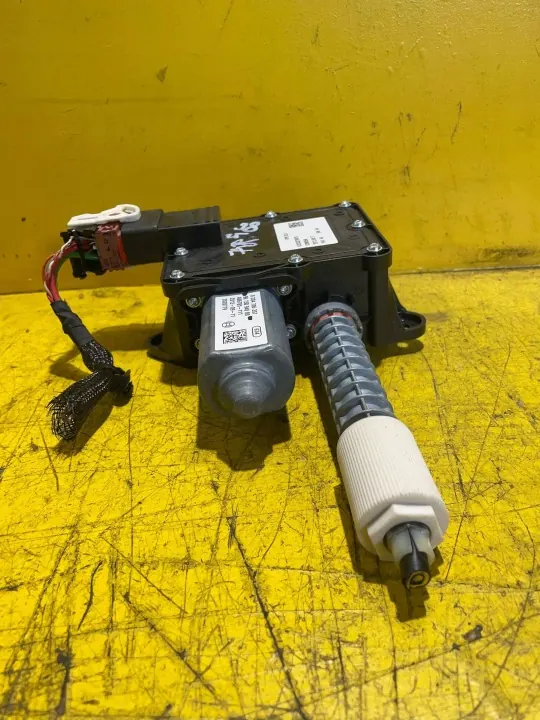 Handbremsmotor OEM 9673094880 für Peugeot 3008 I image 6