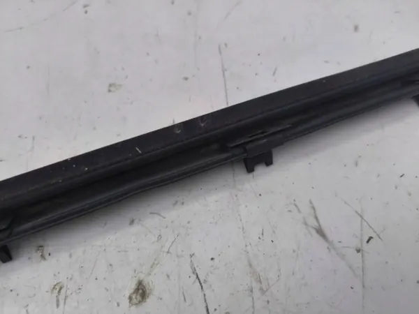 Tesla AMD134432 takaoven ikkunatiiviste vasen puoli image 3