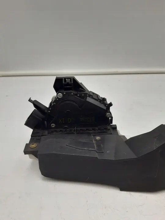 Fram vänster dörrlås Ford Mondeo MK3 image 2