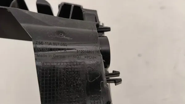 Guida Paraurti Anteriore Destro VW ID.4 11A807050 image 4