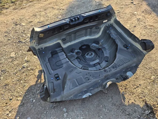 Piso Traseiro Hyundai I10 II OEM AKH18787 Usado image 4